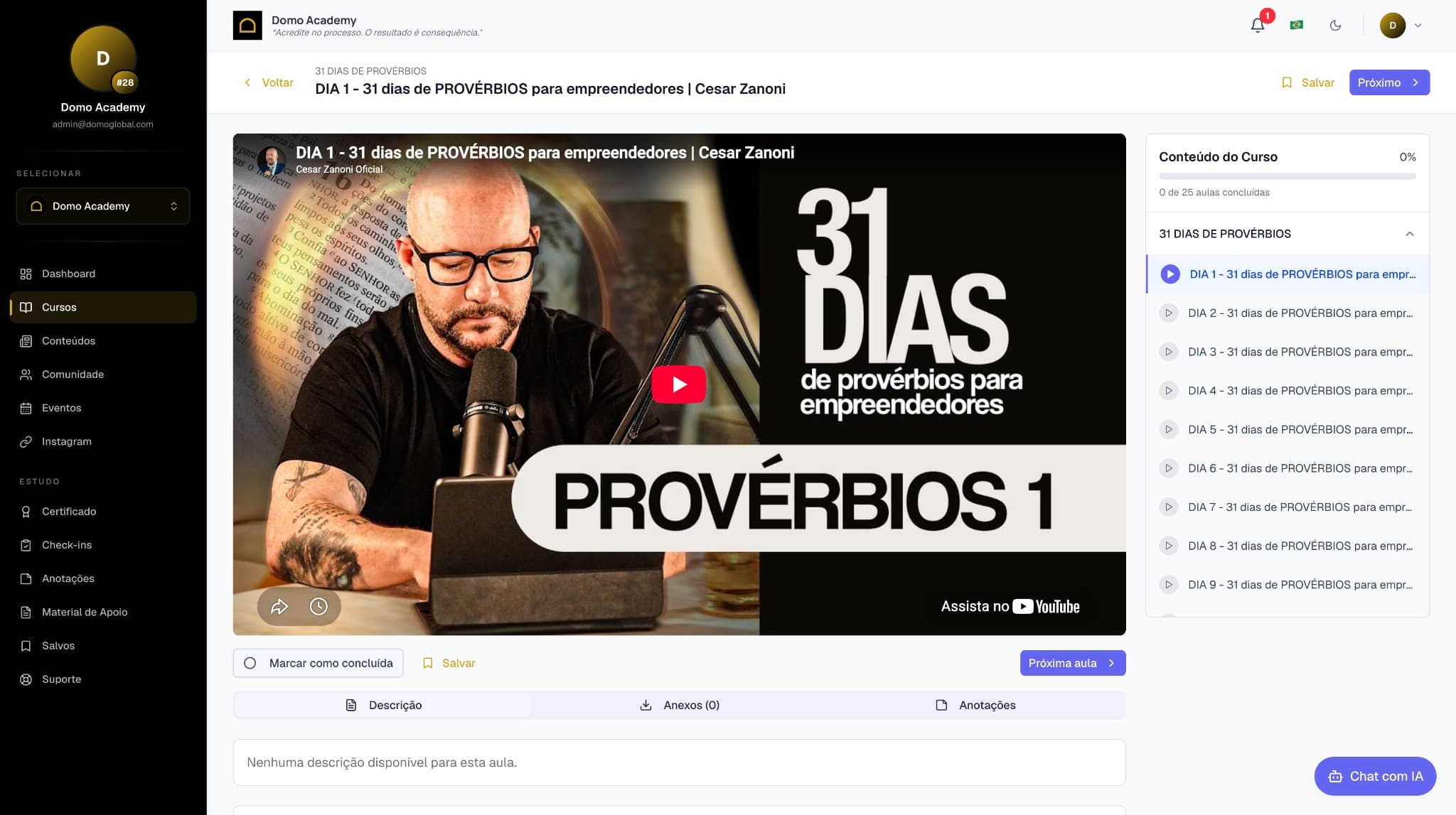 Tela de aula da DOMO Academy, com vídeo, lista de aulas, materiais e anotações